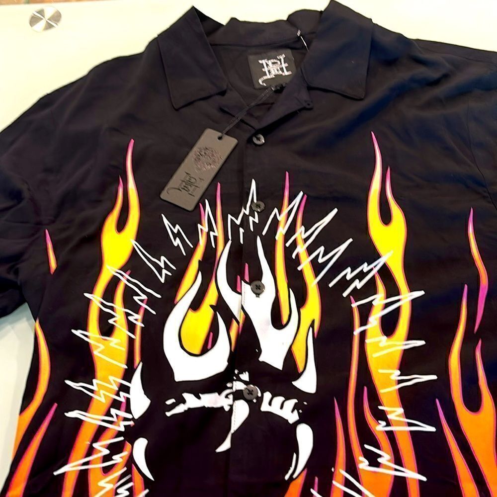 Ed Hardy tattoo  shirt NWT medium black pink/white/yellow printed
